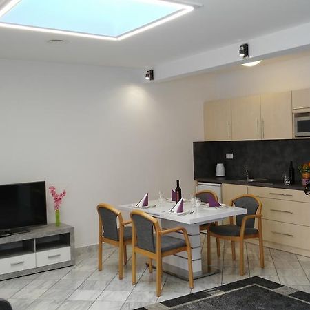 Apartmán Fueredi Haz Apartman Šoproň Exteriér fotografie