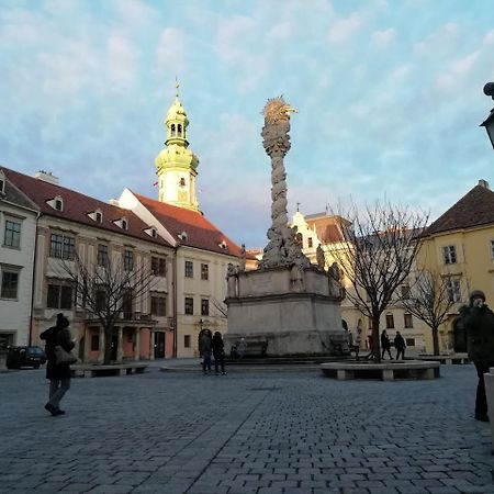 Apartmán Fueredi Haz Apartman Šoproň Exteriér fotografie