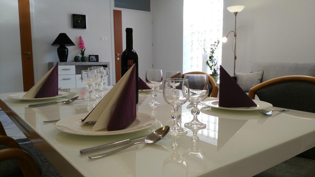 Apartmán Fueredi Haz Apartman Šoproň Exteriér fotografie